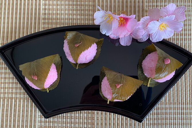 2 Hours Mochi &Nerikiri Making & Matcha Class in Bunkyo - Who This Wagashi Class Is Best For