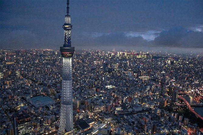 25-Min Downtown Helicopter Tour : Tokyo Skytree and Tokyo Tower - Weather, weight limits, and the one downside you should respect