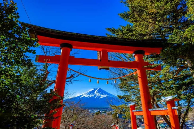3-Row Luxury Bus Tour to Mt. Fuji, Lake Kawaguchi from Tokyo - Kawaguchiko Craft Park, Lakeside Stroll, and Kobe Beef Shabu-Shabu