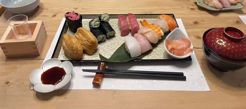 AKEMI's SUSHiKiTCHEN: A fun sushi cooking lesson in Tokyo - Meet Akemi Castellano and her team, and what language support means for you