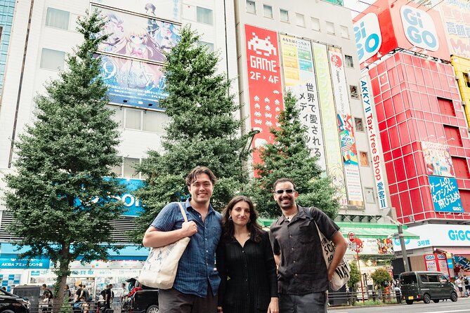 Akihabara Pop Culture Tour with Maid Café and UFO Catcher Fun - Meeting at Akihabara Station, then getting your bearings fast