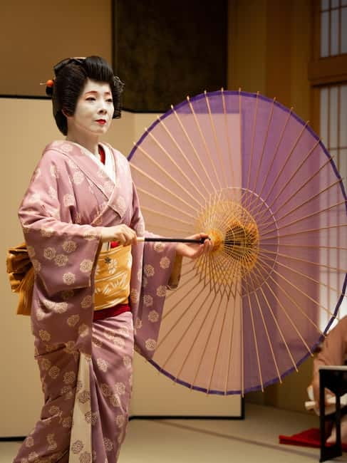 Asakusa: Geisha Performance and Tea House Experience - Matcha and Seasonal Sweets: A Small Taste of Ceremony
