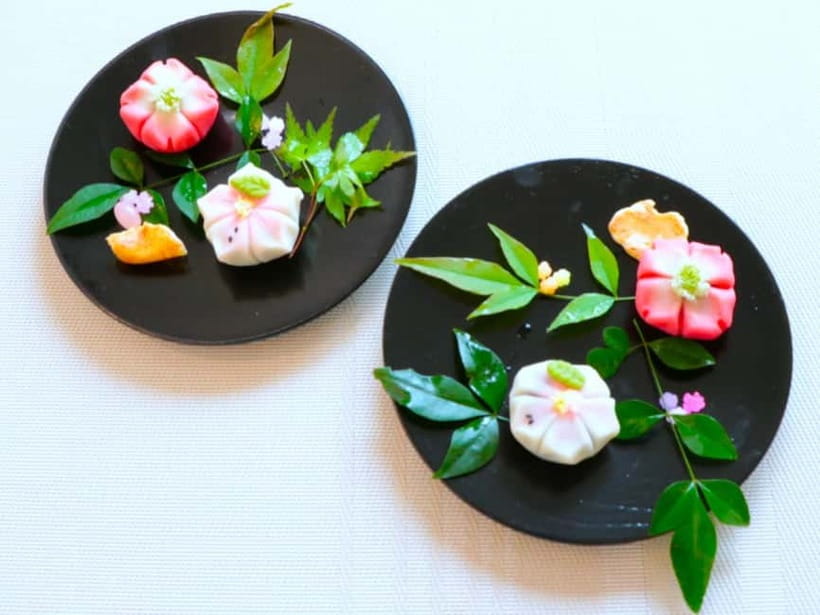 At an Antique Shop, Tea Ceremony and Japanese Sweets Forming - What the reviews highlight most