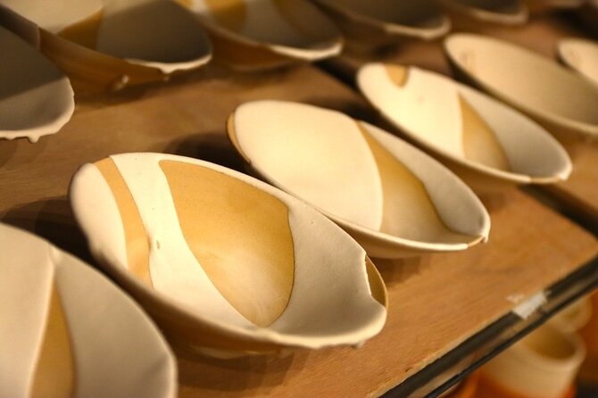 Authentic Pure Gold Kintsugi Workshop with Master Taku in Tokyo - The small-group advantage: learn faster, ask more