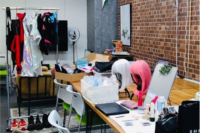 Cosplay Experience with Professional Makeup and Photo Shoot! - Professional makeup and costume prep, with smartphone freedom