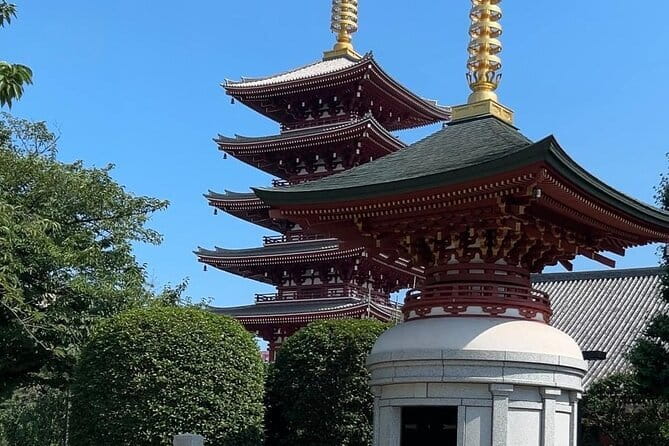 Customizable Private Tokyo Trip with an English Speaking Driver - Imperial Palace: a walk in the gardens and a moat drive-by