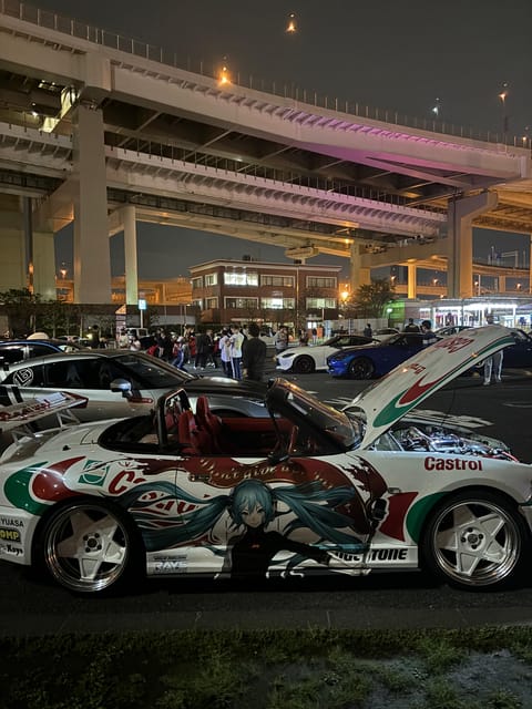 Daikoku cars meet experience by Porsche Macan - Autobacs Shinonome: 30 Minutes to Shop Car Gear Like a Local