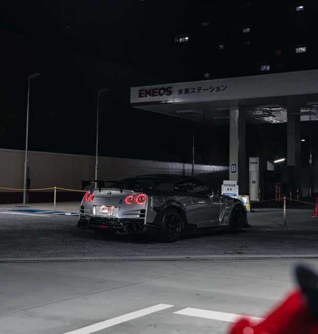 Daikoku & Tokyo JDM Night Tour in R34 or TopSecret R35 GT-R - Pickup in Tokyo, then A PIT Autobacs shopping for car people