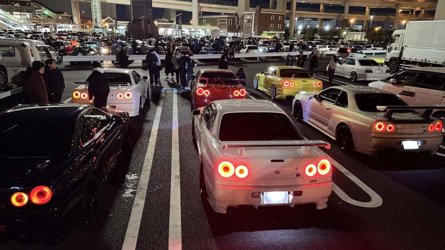 Daikoku & Tokyo Private JDM Tour by 700HP R34 GT-R - A 700HP R34 ride is different in Tokyo