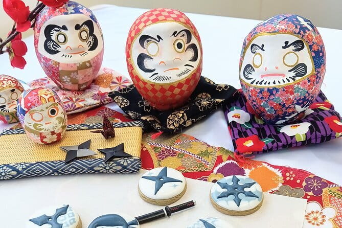 Daruma Workshop by Making your Own Japanese Souvenir in Shinjuku - Daruma Workshop in Shinjuku: a calmer craft break from Tokyo mode