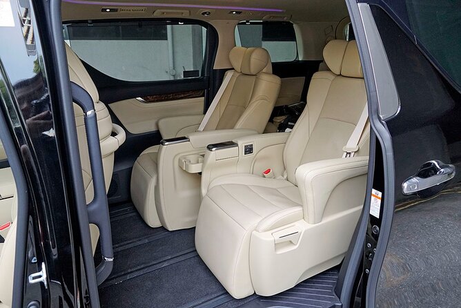 Departure Transfer from Tokyo City to Haneda Airport HND by van - Pickup in Tokyo City: Meet, Greet, and Find You Fast