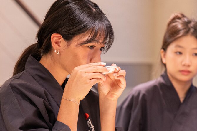 Discover Japanese Umami: Onigiri & Dashi Masterclass in Tokyo - Alcohol included: Kappodo original sake makes it a meal