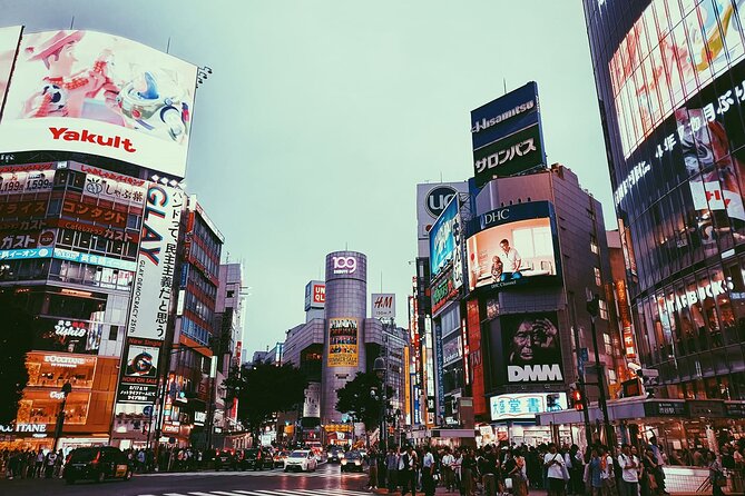 Discovering Shibuya - Starbucks Views and the Streets Around the Shops, Restaurants, and Clubs