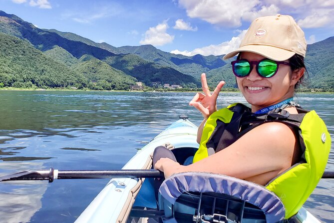 Early Morning Kayaking With Views of Mt Fuji at Lake Kawaguchiko - Photo stops and guide stories that go beyond the view