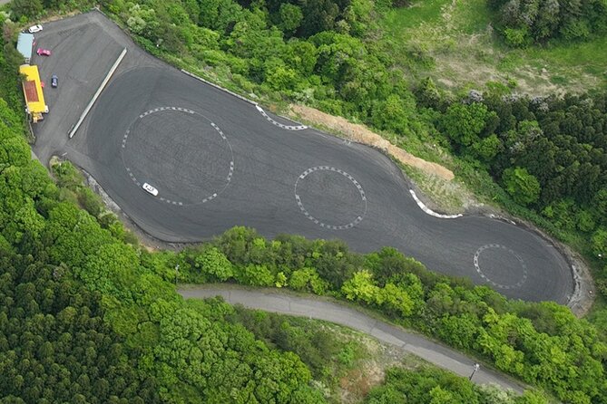 Ebisu Circuit Drift Experience - Kuru-Kuru Land Drills, Donuts and Figure 8s