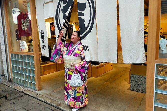 Enjoy plus size Kimono - The Photo Walk: When the Guide Helps You Look Natural