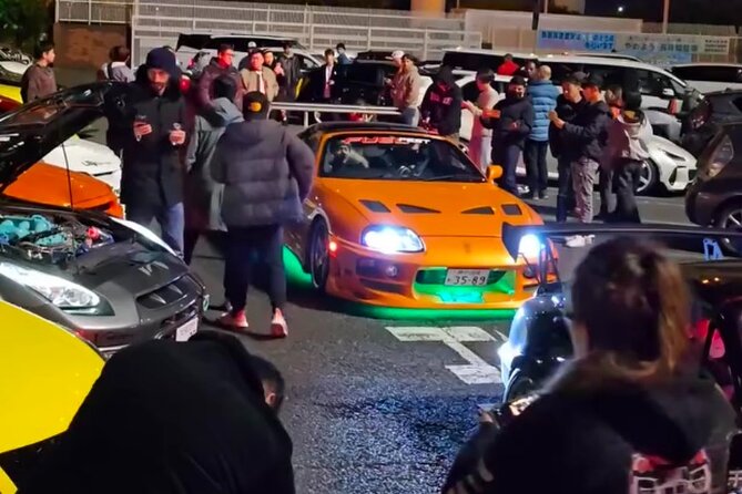 EVO, WRX, Skyline – JDM Night Run to Daikoku Car Meet - Autobacs Shinonome stop: a quick shop and photo break that fits the schedule