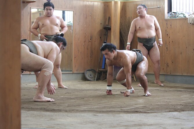 Experience the Sumo World in Tokyo - The chanko nabe lunch: Fuel for athletes, and a real food stop