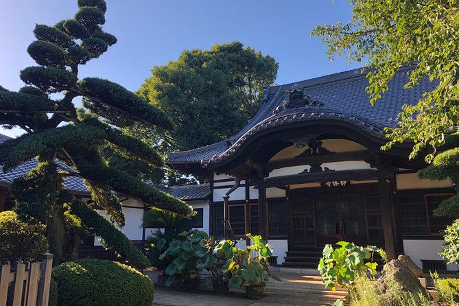 Explore the Local "Non-touristy" Side of Tokyo: Jujo and Akabane Walking Tour - The temple and tea tasting moments that make it feel personal