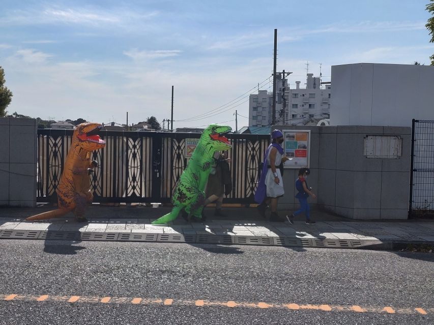 'Feel Yokohama!'Private tour in English - Yokohama Chinatown plus Monkey Magic Cafe, food and tea with real context
