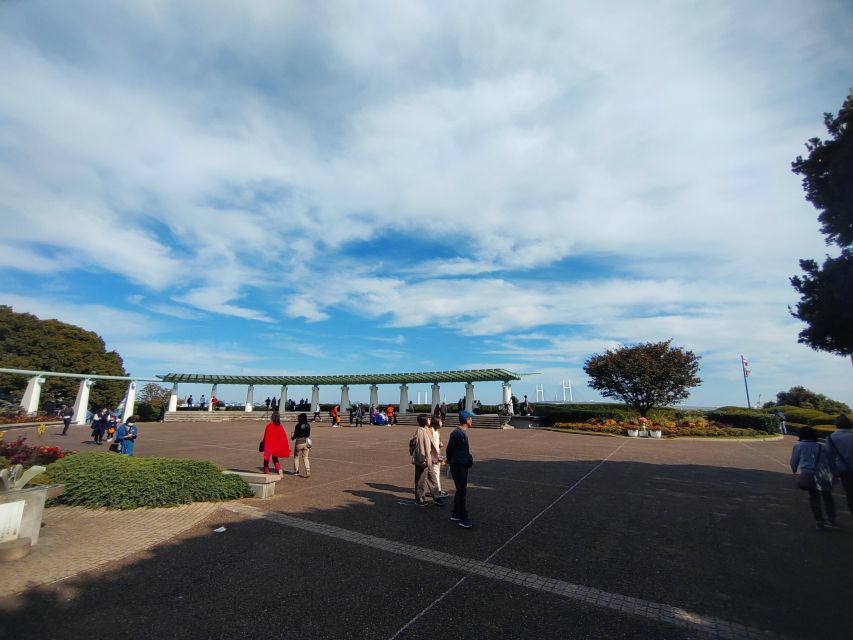 'Feel Yokohama!'Private tour in English - Food in Yokohama beyond sushi, with a guide to help you decide