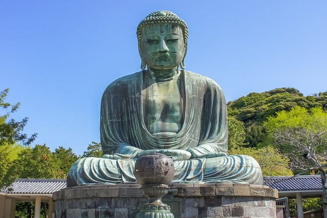 First time in Kamakura? Enjoy a Tour of All Must-sees! - Entering Kamakura with a plan instead of a puzzle