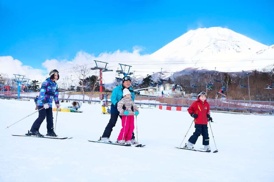 From Tokyo : Fujiyama Snow Resort Yeti Day Tour - Fujiyama Snow Resort Yeti in Numbers: Runs, Elevation, and Weather
