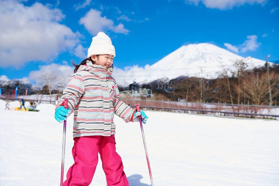 From Tokyo: Fujiyama Snow Resort Yeti Winter Ski Day Tour - Gear, clothing, and the winter details that actually matter