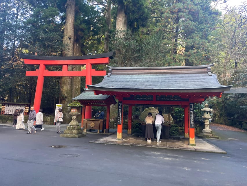 From Tokyo: Hakone Full Day Customizable Private Tour - Pickup, timing, and the reality of getting out of Tokyo