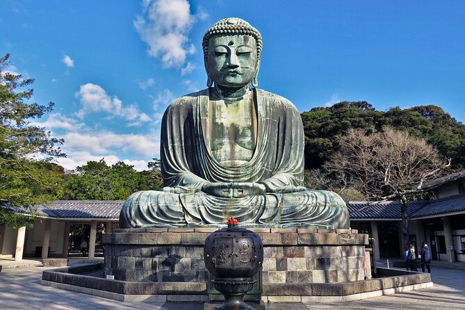 From Tokyo: Kamakura & Enoshima 1-Day Bus Tour - Tsurugaoka Hachimangu and Komachi Street: start with the vibe