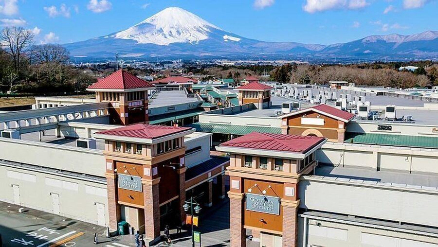 From Tokyo: Mt.Fuji & Gotemba Private Customizable Day Trip. - Lunch by Lake Kawaguchi: planned downtime, not a rushed meal