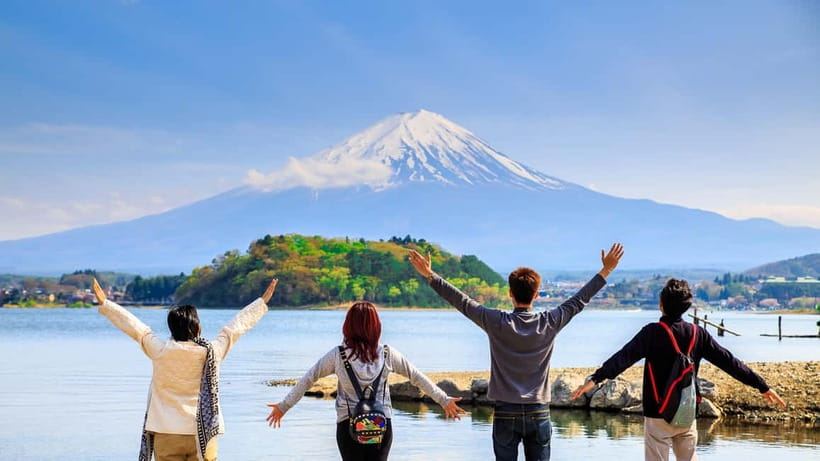 From Tokyo: Must-Visit Mount Fuji Highlight Full-Day Tour - Shimoyoshida Honcho Street, Lawson Fujikawaguchiko, and the timing trick