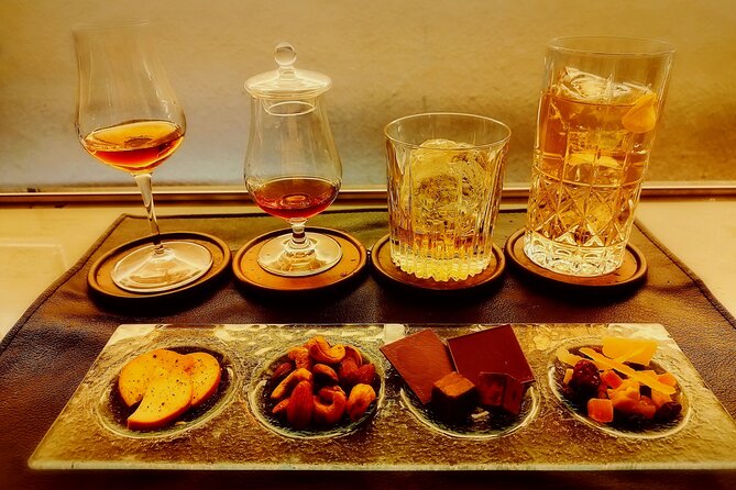 GoldenGai Daytime JapanWhisky BeginnersSession w/FemaleBartender - Why Golden Gai Makes a Whisky Tasting Feel Different