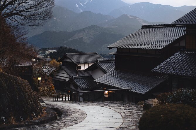 Hakone and Mt. Fuji Day Trip with Private Vehicle - Hakone Shrine and Kuzuryu Shrine: where the day starts