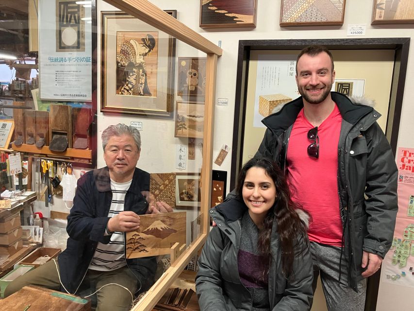 Hakone: Day Tour to View Mt Fuji & Wooden Culture Experience - Lunch timing and what to watch for in spending