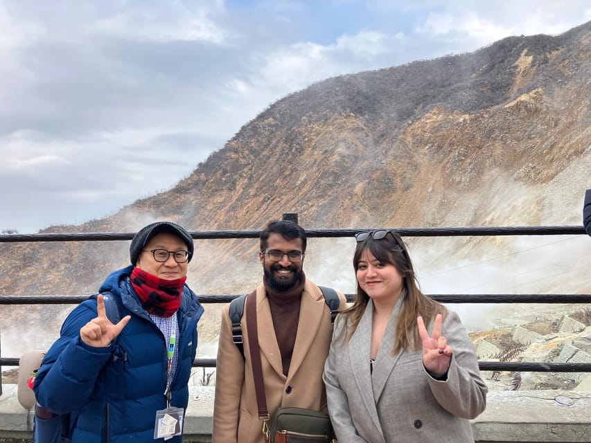Hakone: Day Tour to View Mt Fuji & Wooden Culture Experience - Getting to Hakone-Yumoto and meeting Munetaka