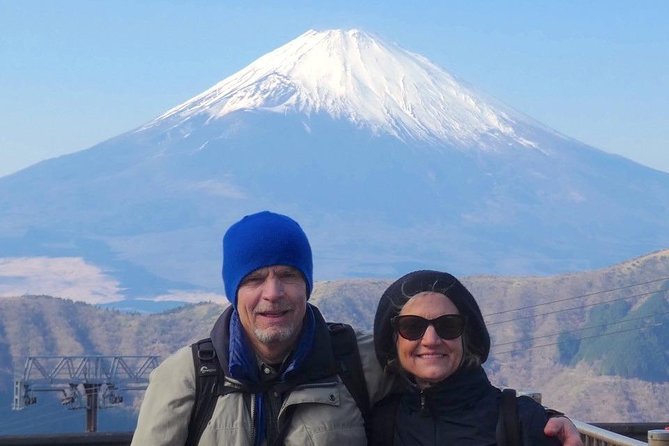 Hakone Full-Day Private Tour By Public Transportation - Meeting in Tokyo at 8:00 am, then riding the rail system
