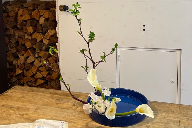 IKEBANA experience - Meeting Hiromi and stepping into a Japanese home studio