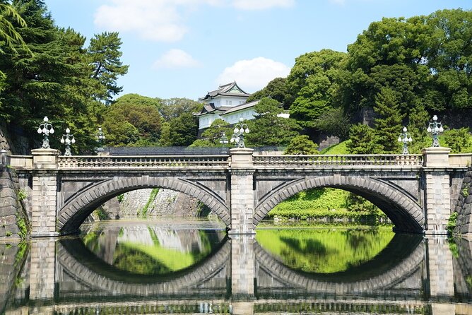 Imperial Palace or Edo Castle Time Trip Learning Walking Tour - Key Things You’ll Notice on This Edo Castle Time Trip