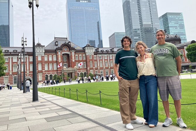 Imperial Palace to Tokyo Station Historical Walking Tour - Key things to know before you go