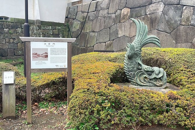 Imperial Palace to Tokyo Station Historical Walking Tour - The Tenshukaku model and Honmaru, how the pieces connect in your head