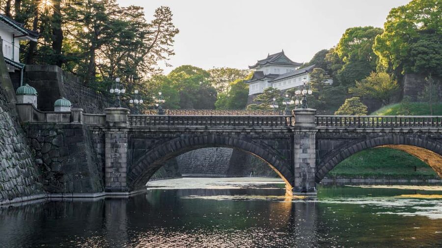 Imperial Palace Tour: Discover Samurai History with a Guide - Small-Group Touring: Better Questions, Less Waiting