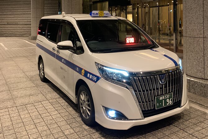 Intercity Shuttle, Tokyo to Haneda /Narita /Yokohama /Makuhari - Private shuttle comfort in Tokyo: luggage help and group size that makes sense