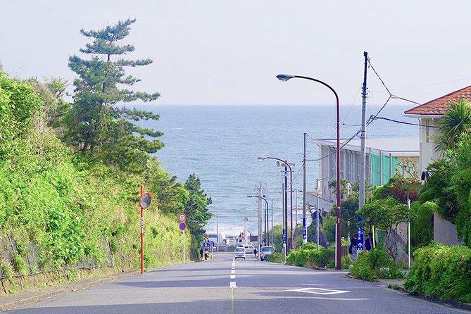 Introducing all the Famous Spots in Kamakura and Enoshima! - Kotoku-in Great Buddha: plan for the 1,050 JPY entrance and the extra wow factor