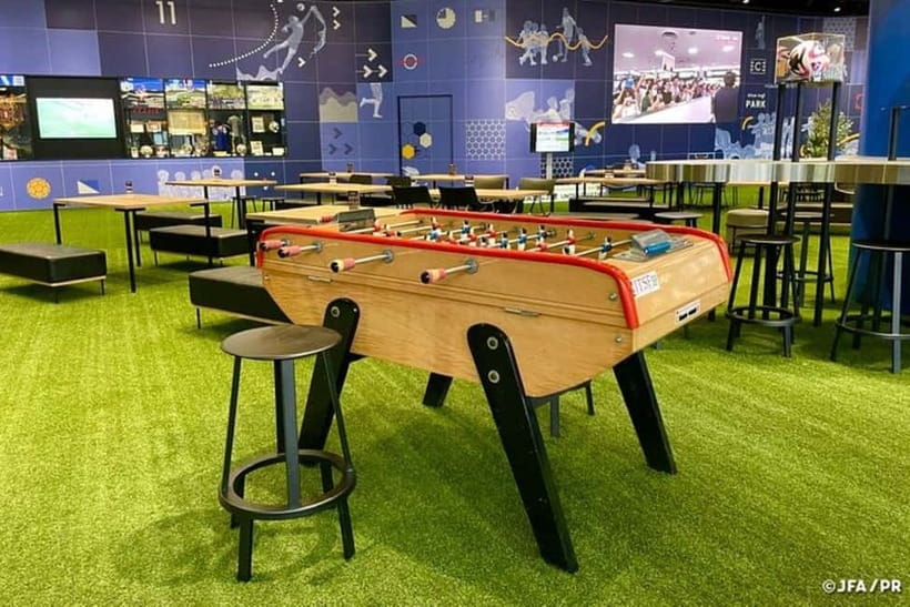 Japan Football Association museum tour at 「blue-ing!」 - Digital exhibits and generative AI style experiences
