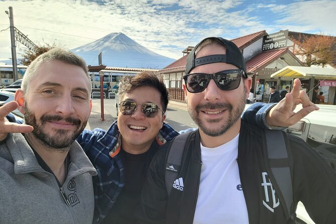 Johnny's Exclusive: Mt. Fuji Adventure from Kawaguchiko - Meet Johnny: A Local Guide Who Tunes the Day to Your Priorities
