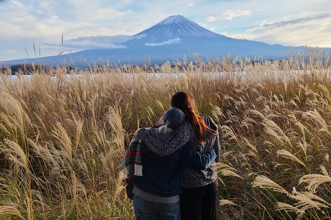 Johnny's Exclusive: Mt. Fuji Adventure from Kawaguchiko - Kitaguchi Hongu Fuji Sengen Jinja: A UNESCO Stop That Feels More Than Tourist