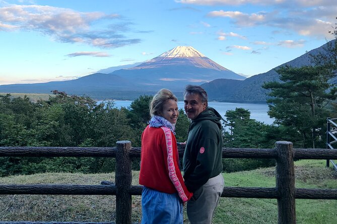 Johnny's Exclusive: Mt. Fuji Adventure from Kawaguchiko - Lake Kawaguchiko and Oishi Park: Your Best Shot at a Full Day’s Worth of Fuji Views