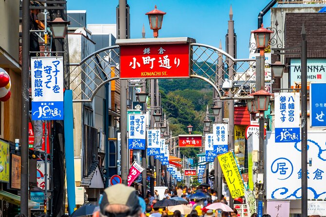 Kamakura Historical and Cultural Day Trip with Local Cuisine - Food Along the Way: Bottled Water, Snacks, and Local Flavor