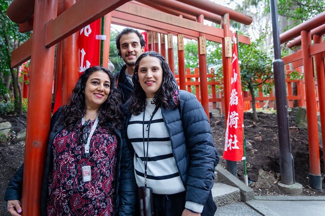 Kamakura Tour with Pro Photographer: Tsurugaoka Hachimangu shrine - 30+ professionally edited portraits, delivered online